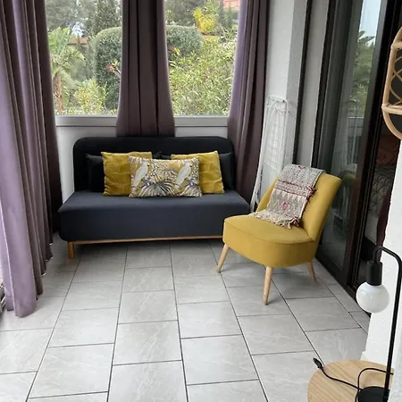 Les Cigales Apartment Le Lavandou Exterior photo